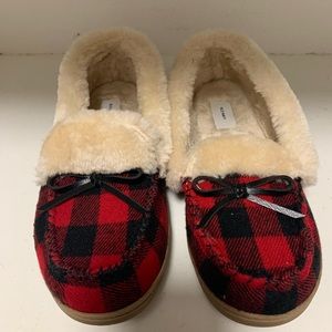 Old navy slippers
